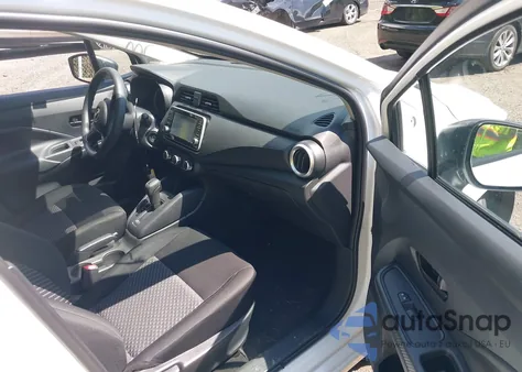 2024 Nissan Versa 1.6 S z USA, uszkodzony, nr VIN 3N1CN8DV5RL924441